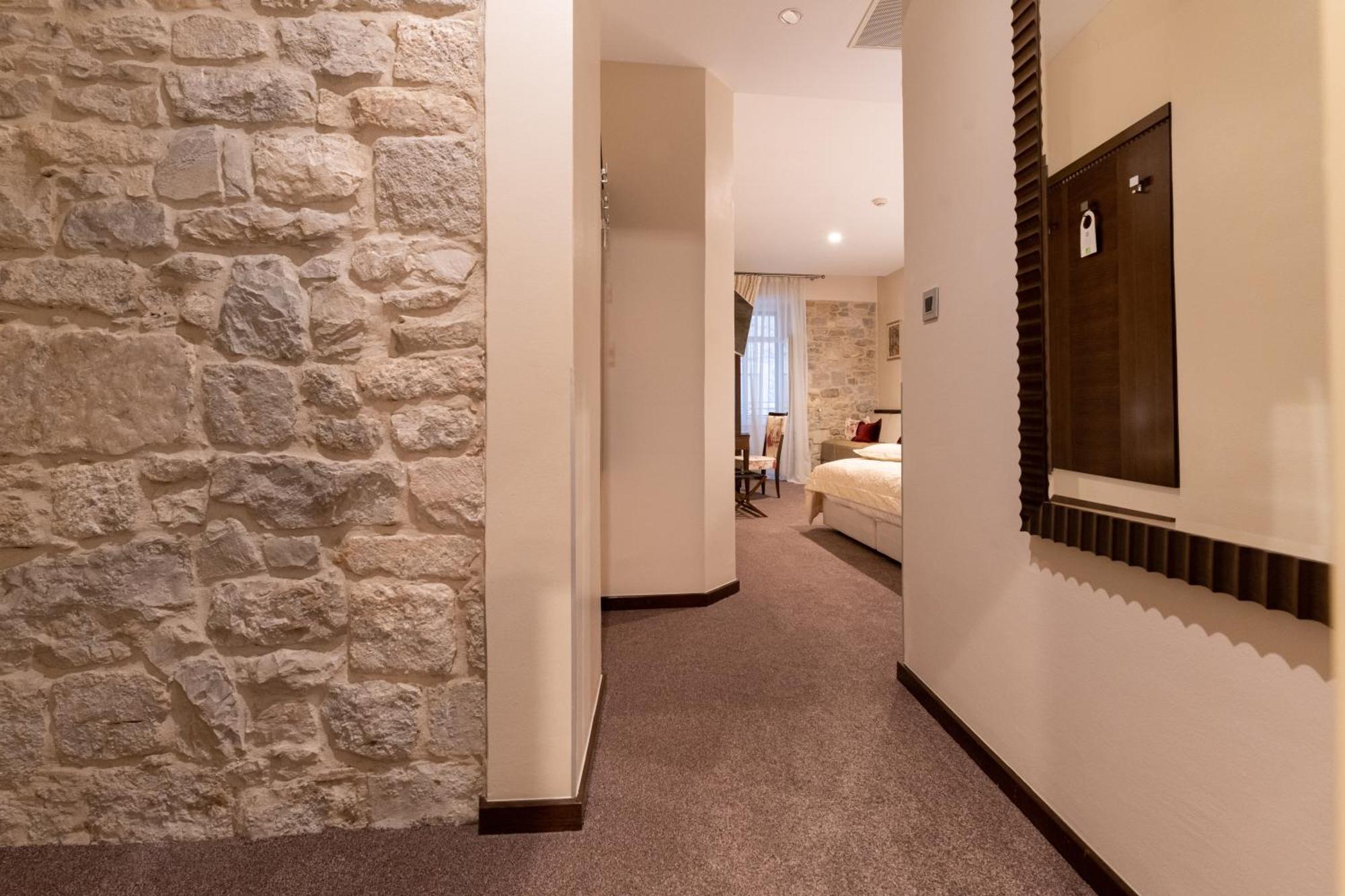 Heritage Hotel Antique Split Extérieur photo