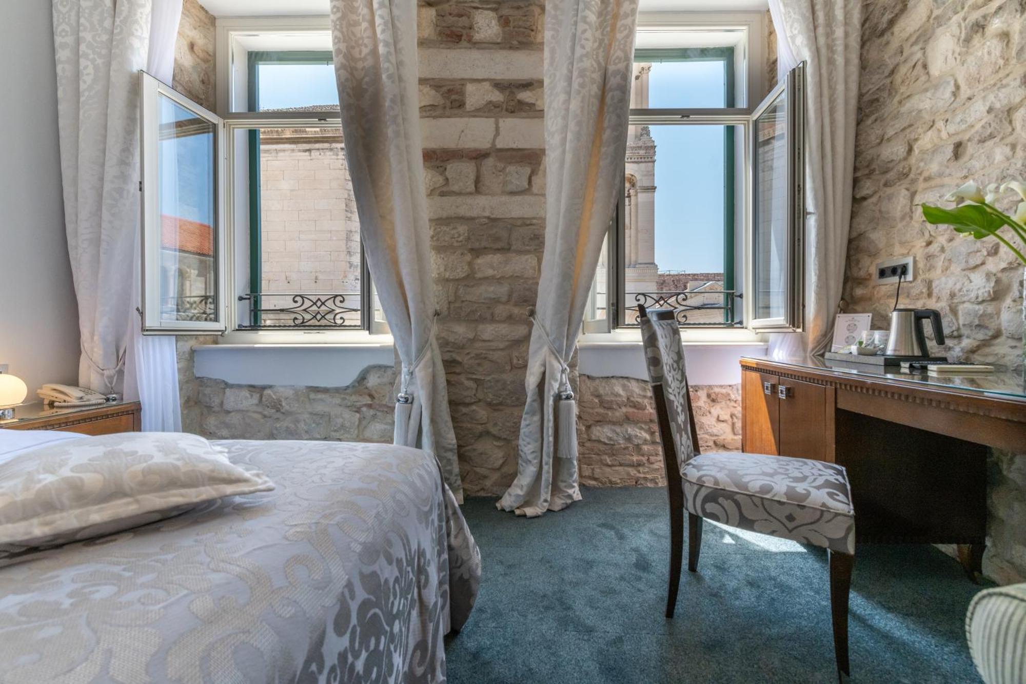Heritage Hotel Antique Split Extérieur photo