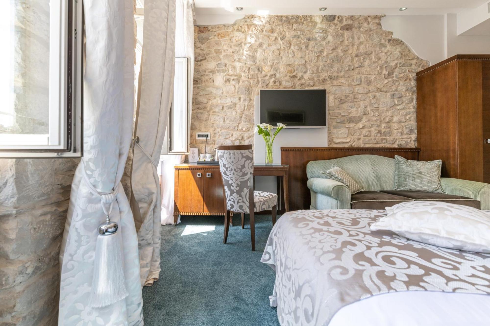 Heritage Hotel Antique Split Extérieur photo