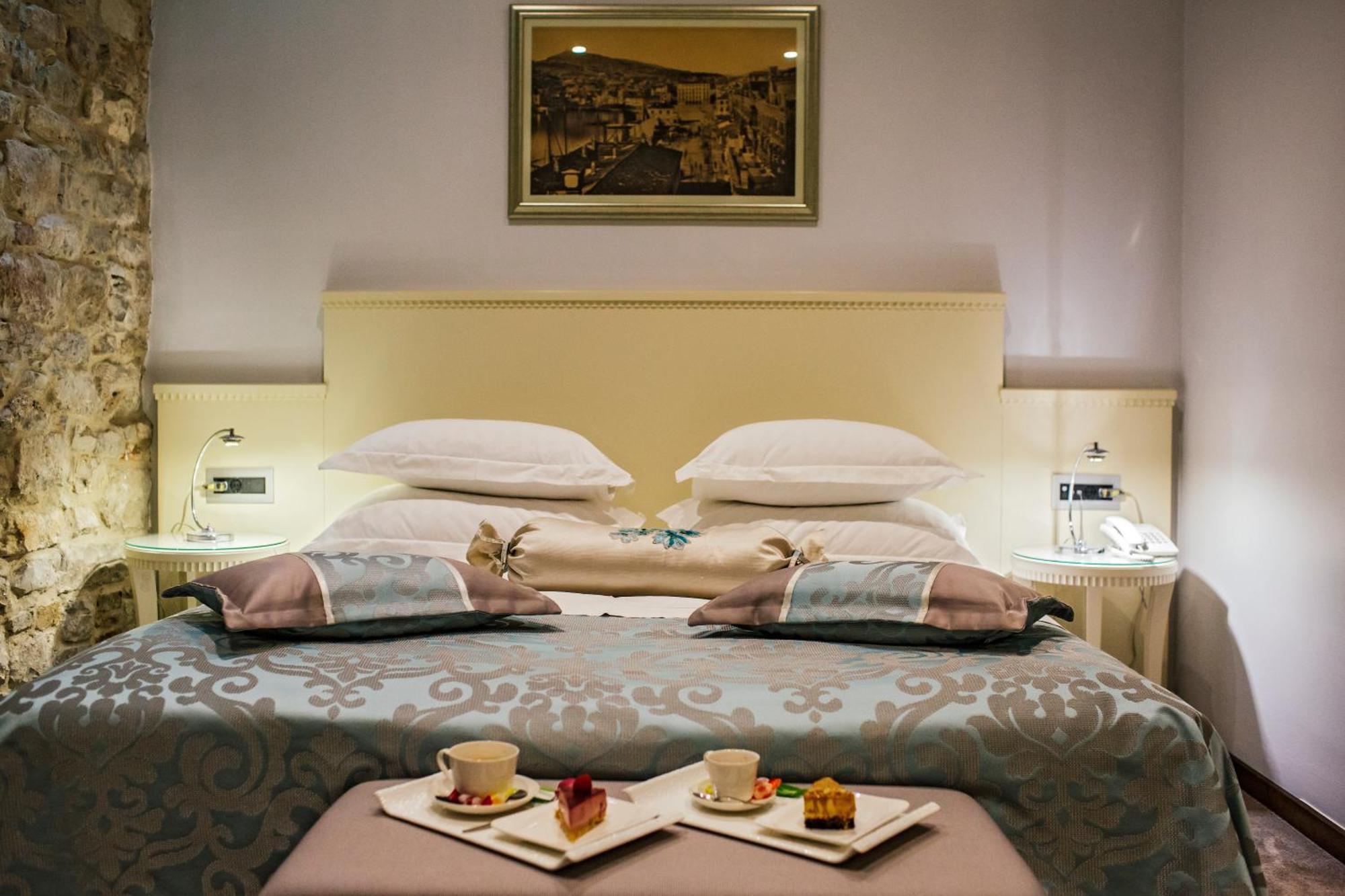 Heritage Hotel Antique Split Extérieur photo