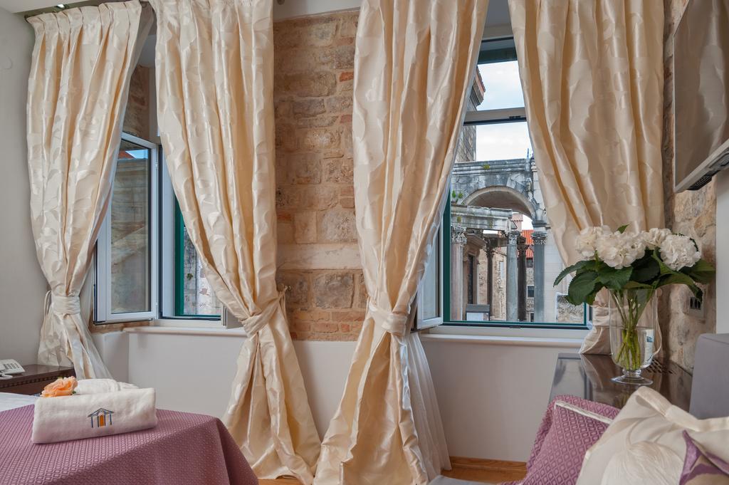 Heritage Hotel Antique Split Extérieur photo